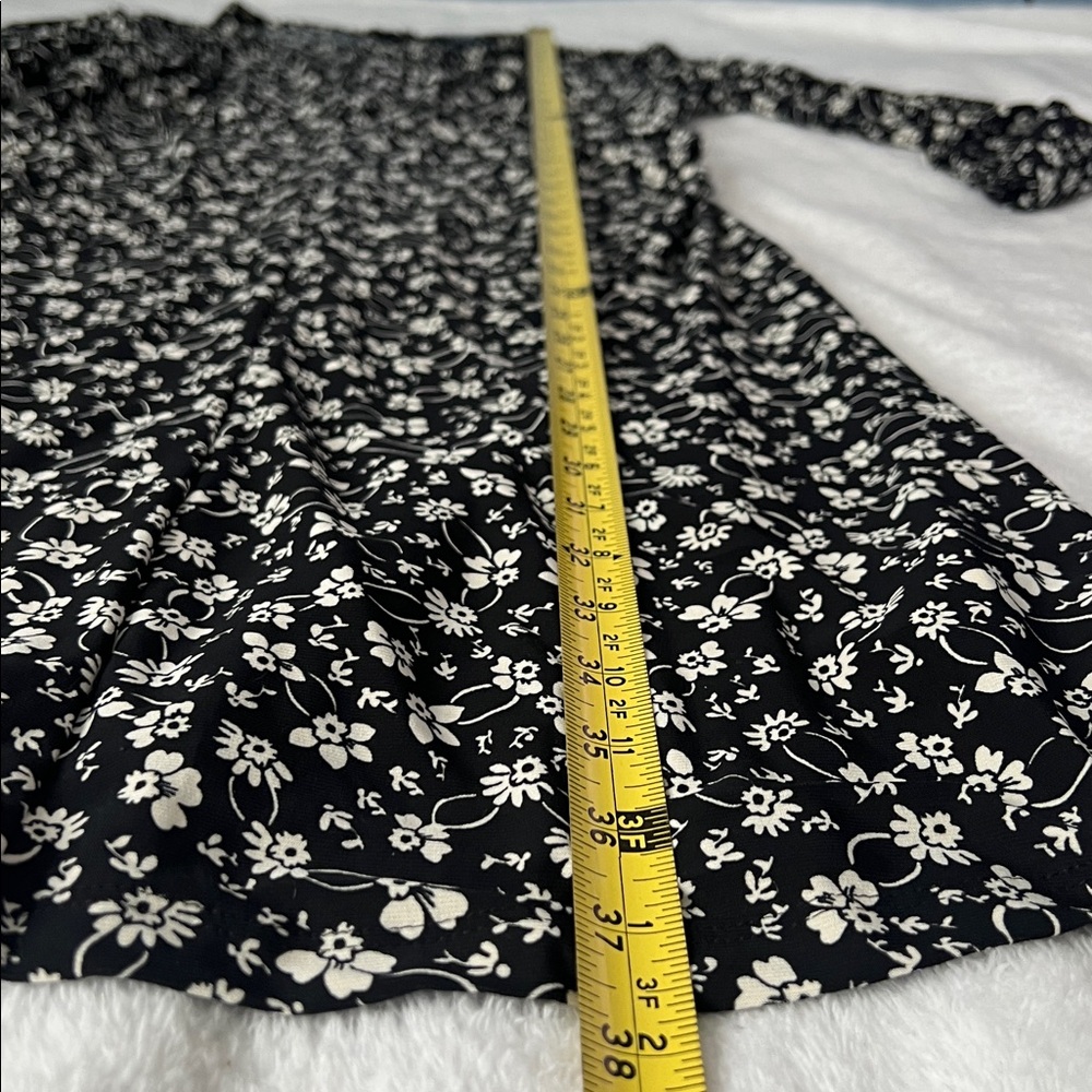 Chaps Women’s Floral Lightweight Long Sleeve Black Dress - M - Picture 3 of 11